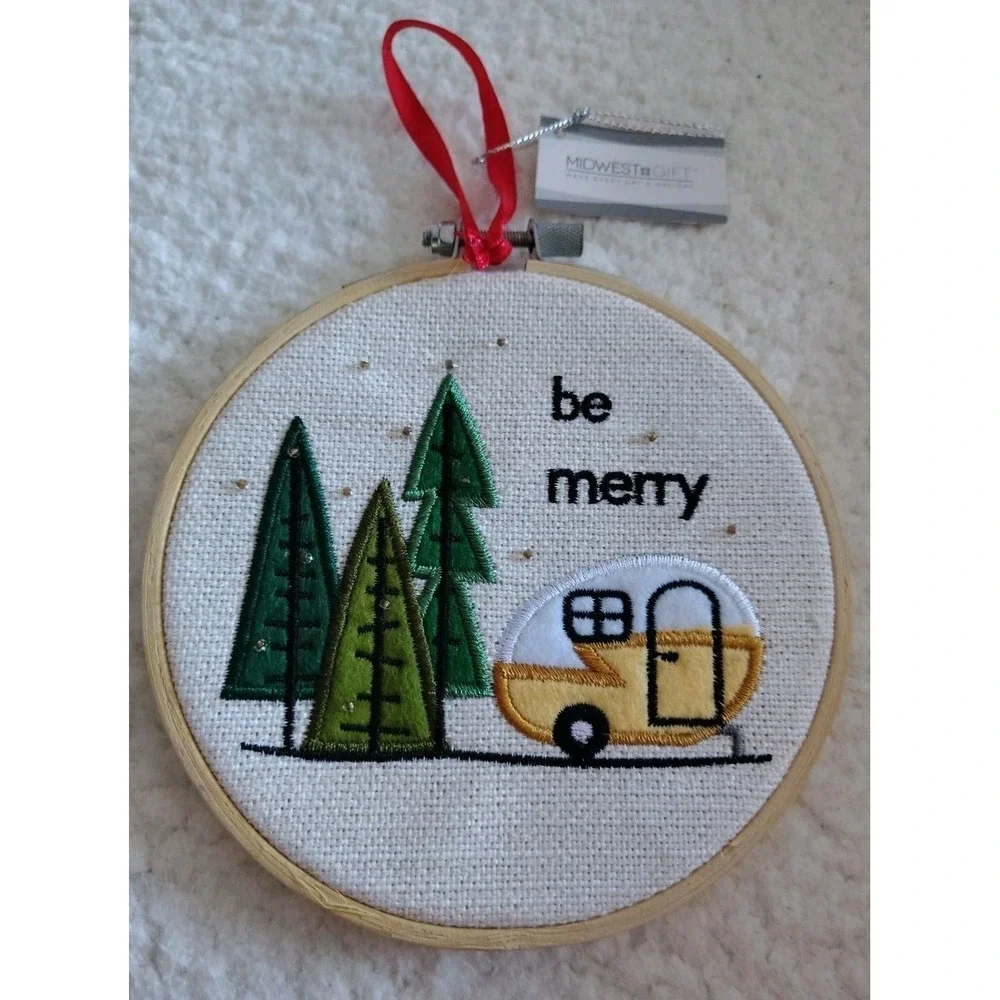 Be‎ Merry Camper Embroidery Hoop Ornament Crochet 5